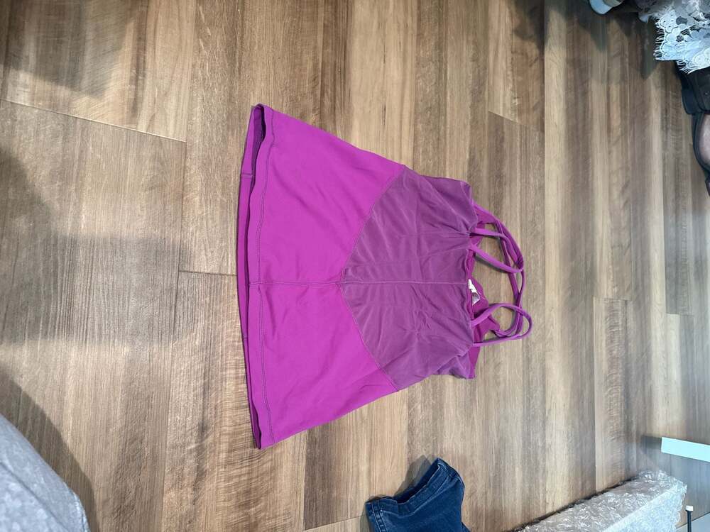 Lululemon Exquisite Tank in Ultra Violet with Mesh Detailing - Picture 2 of 3